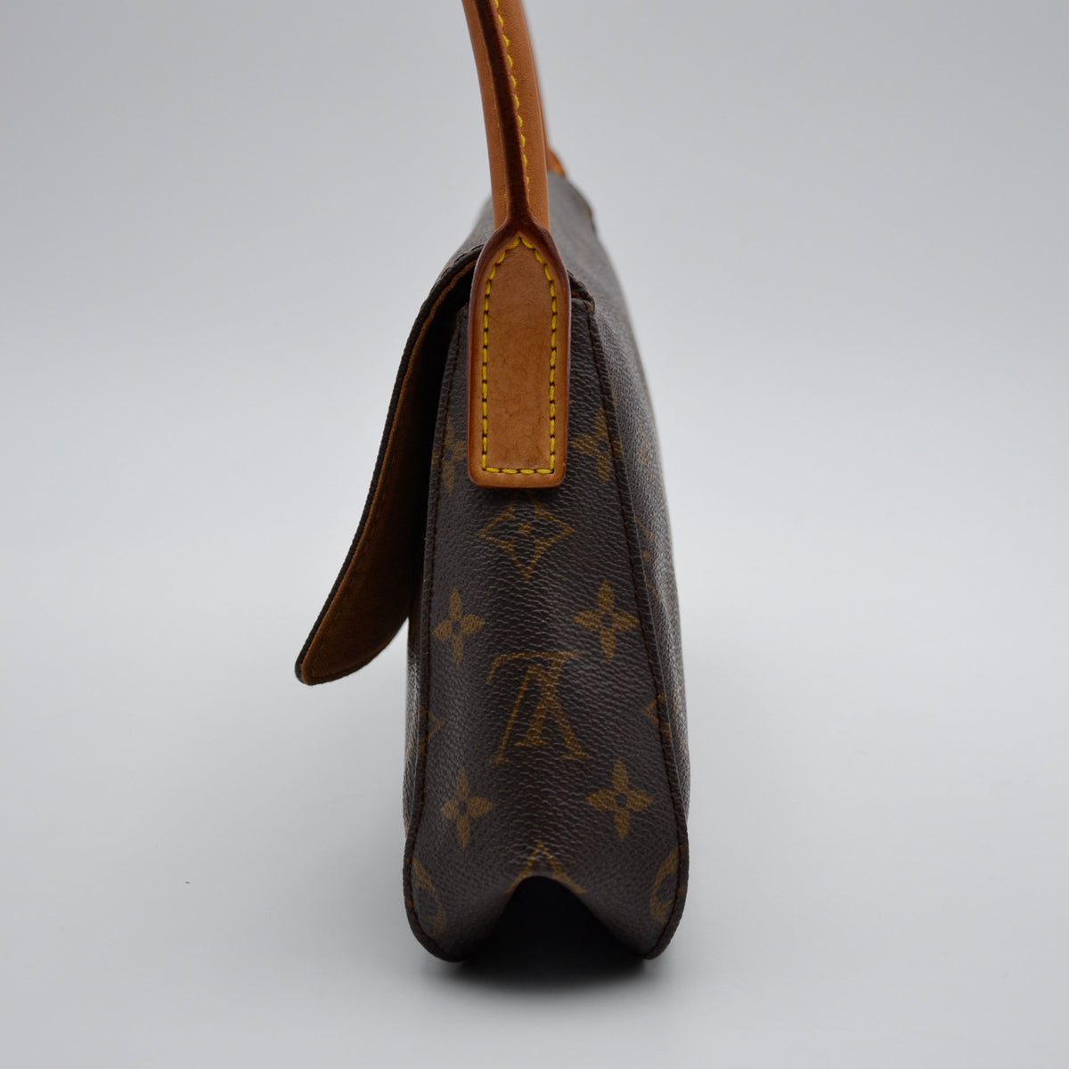 Louis Vuitton Mini Looping Monogramme