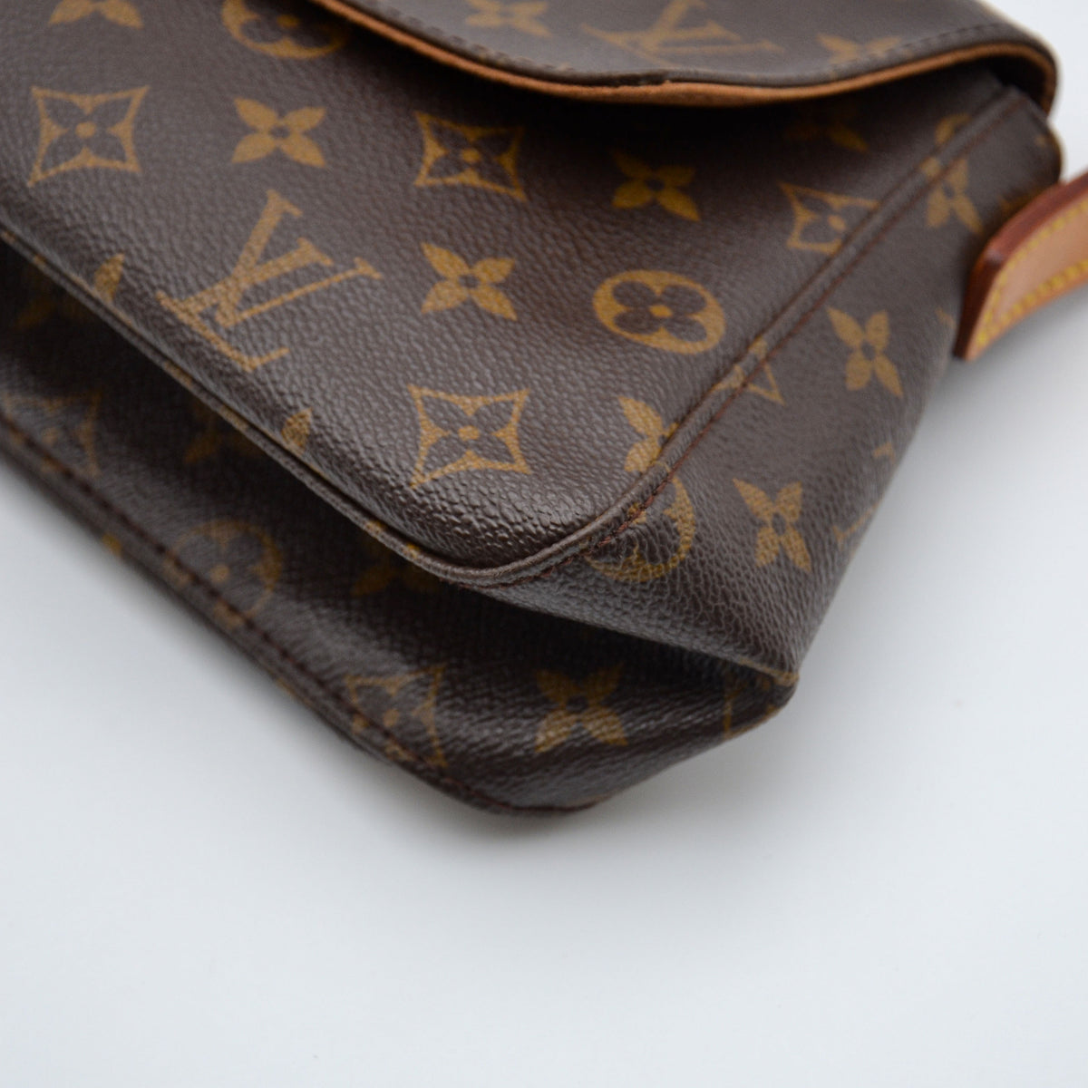 Louis Vuitton Mini Looping Monogramme