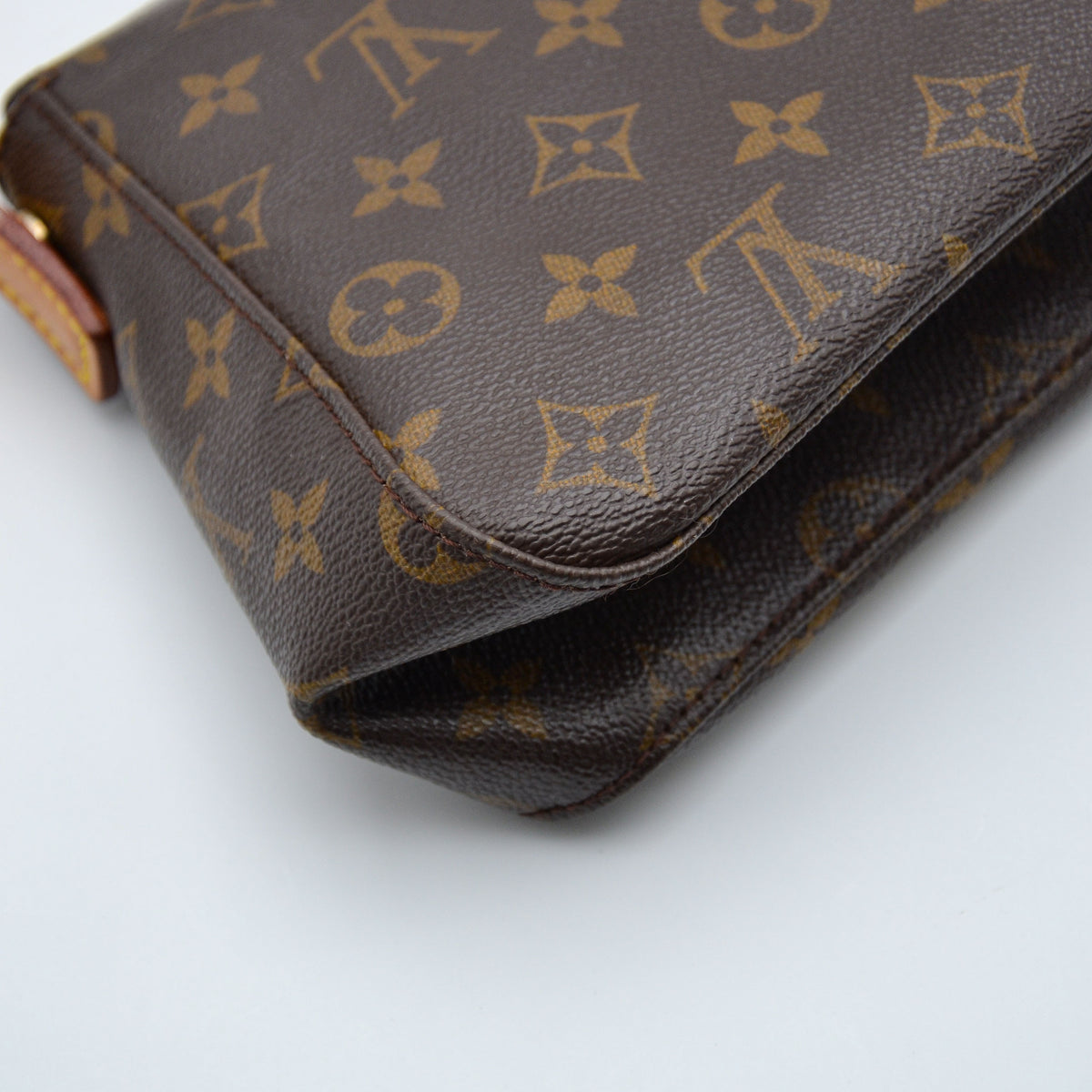 Louis Vuitton Mini Looping Monogramme