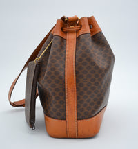 Sac seau Céline vintage en toile Macadam