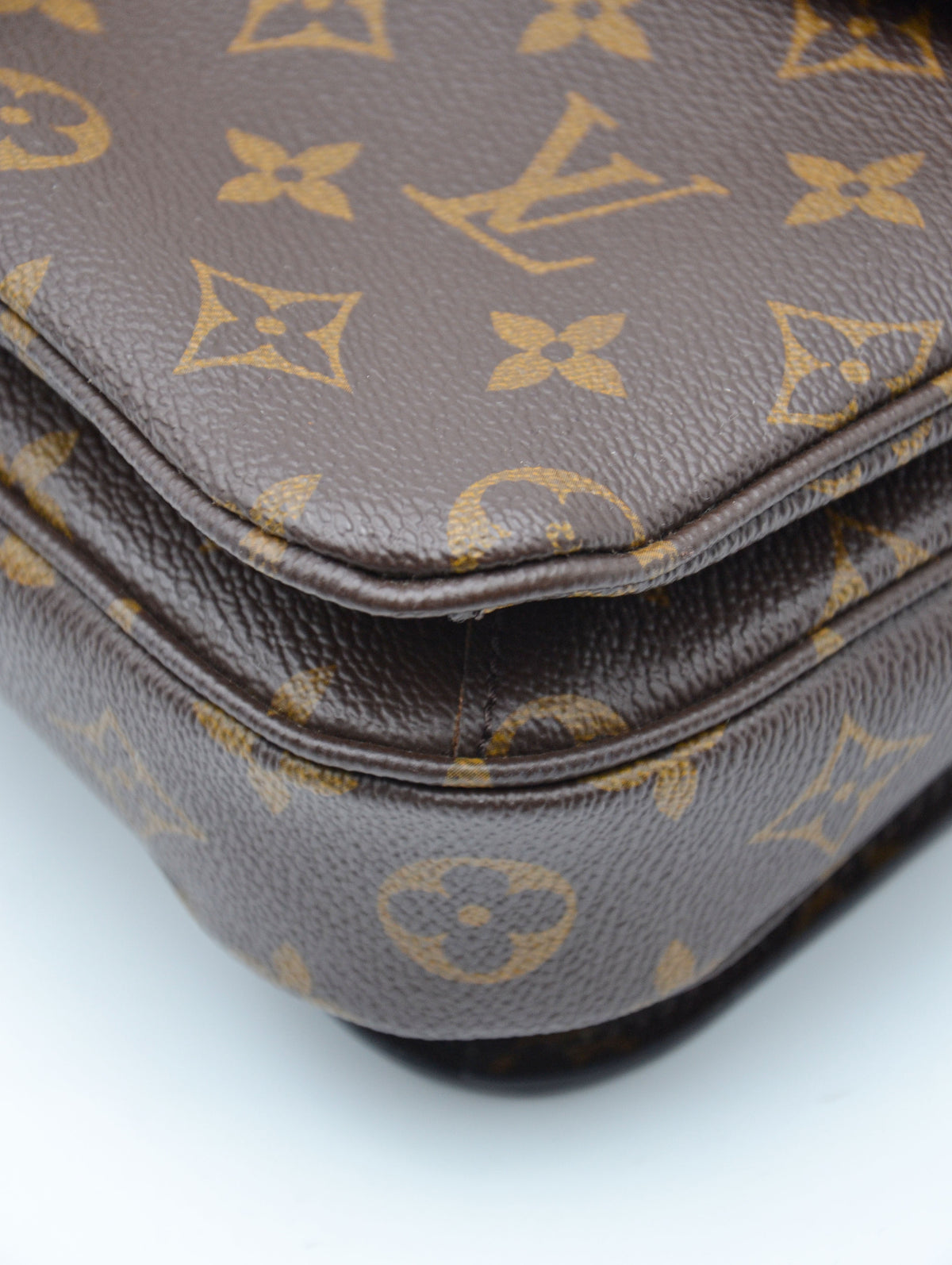 Louis Vuitton Pochette Métis Monogram