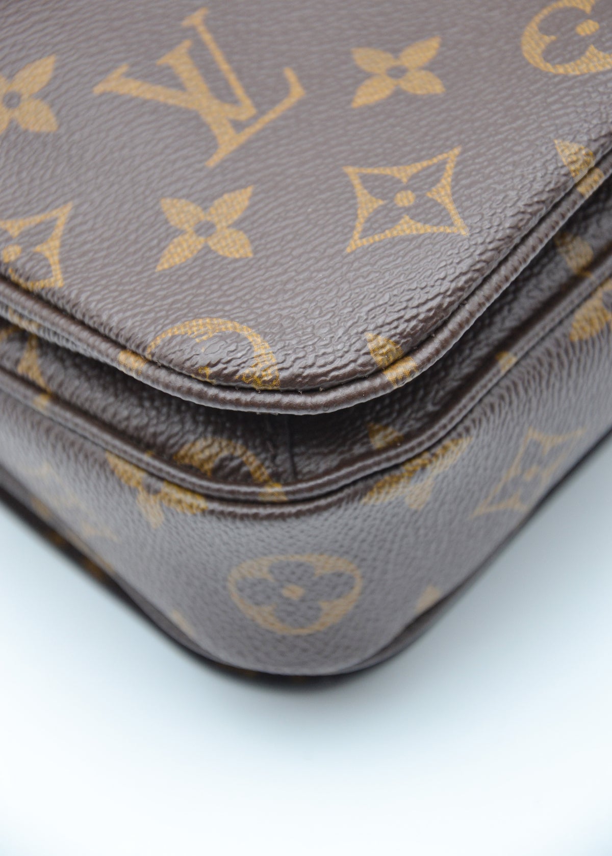 Louis Vuitton Pochette Métis Monogram