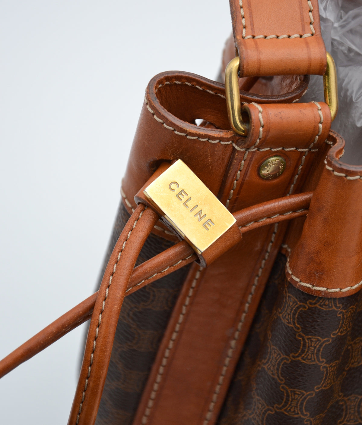 Sac seau Céline vintage en toile Macadam