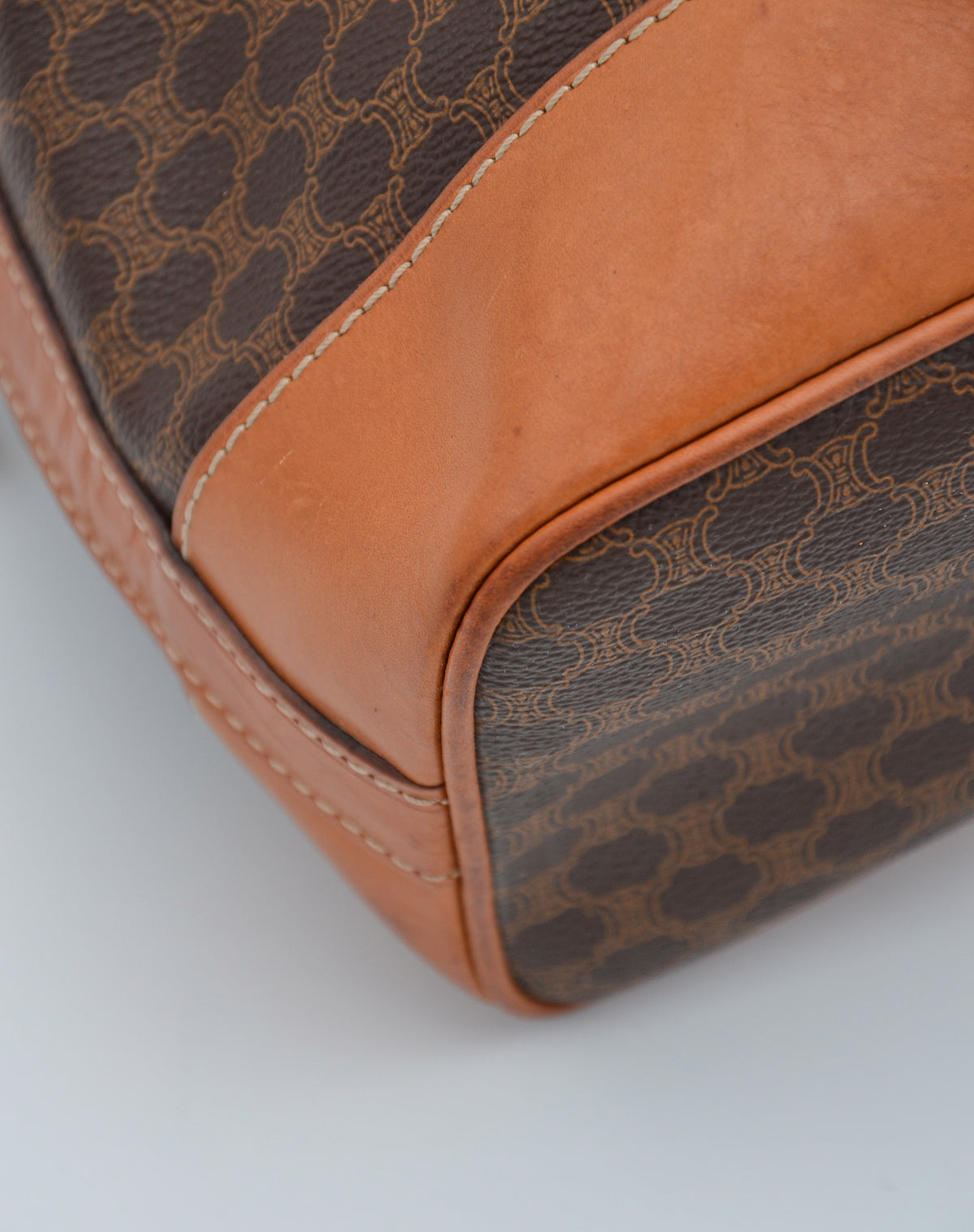 Sac seau Céline vintage en toile Macadam