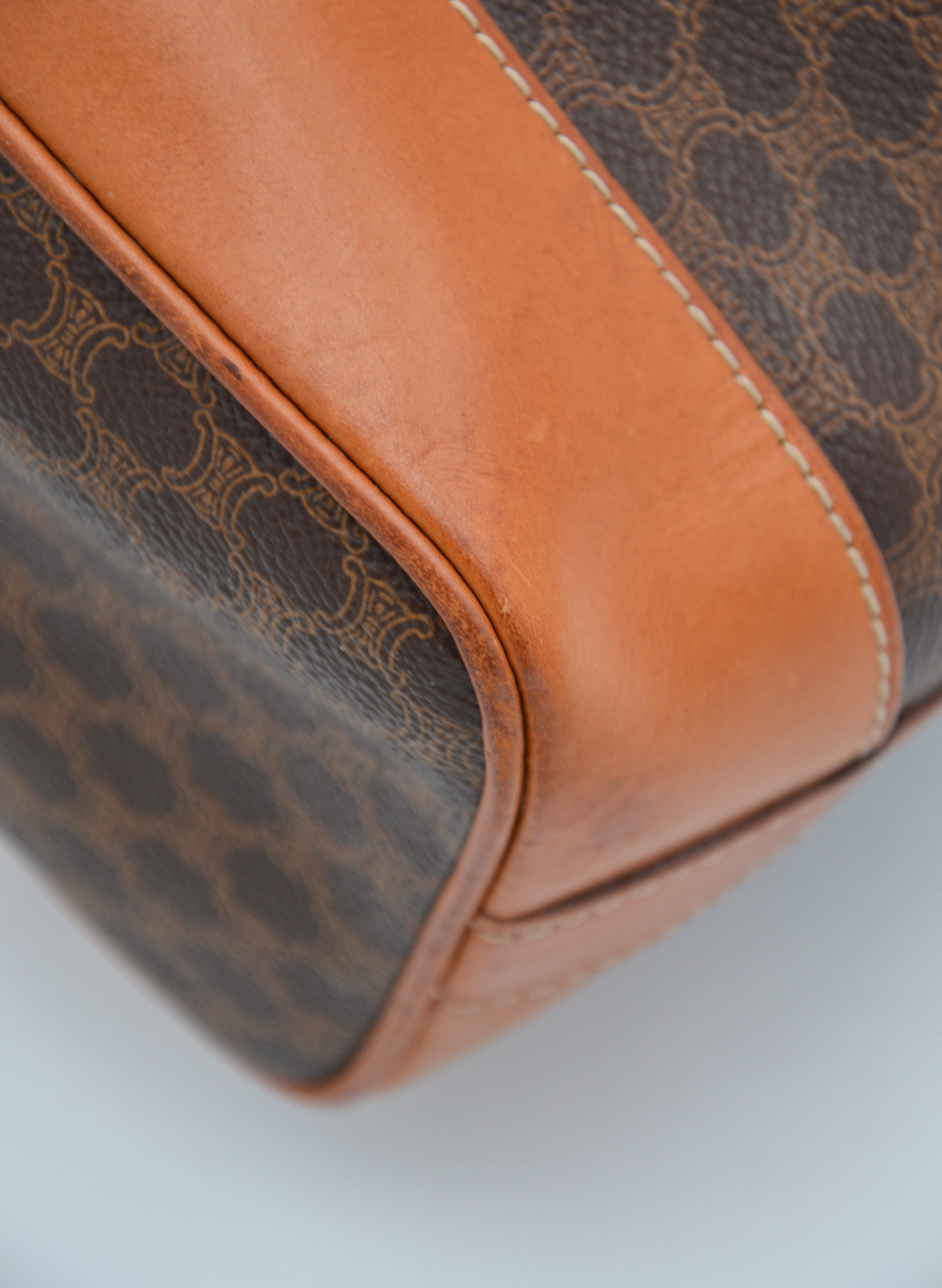 Sac seau Céline vintage en toile Macadam