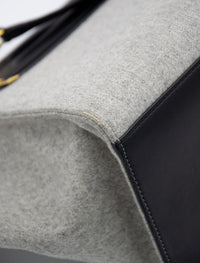 Sac trapèze Celine en cuir lisse noir et laine feutrée grise