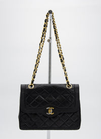 Vintage Chanel Double Flap Bag in Black Quilted Lambskin Leather (1986-1988)