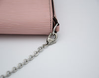 Pochette Félicie Louis Vuitton en cuir Épi rose poudré