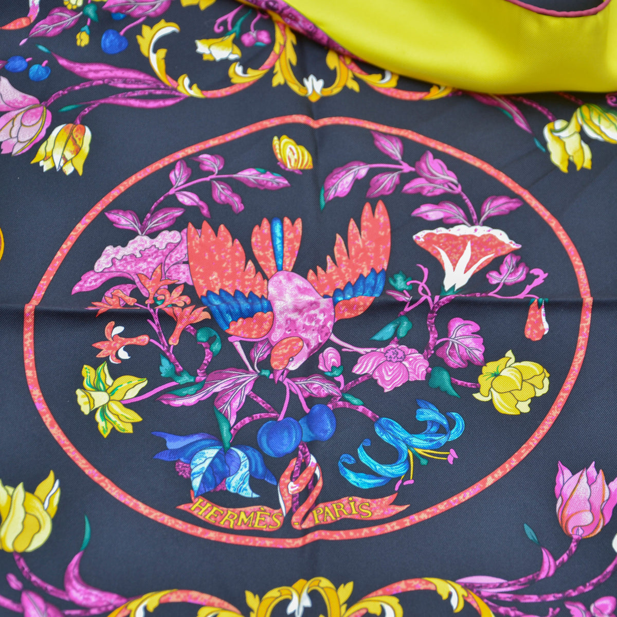 Foulard Hermès Soie Motif Floral