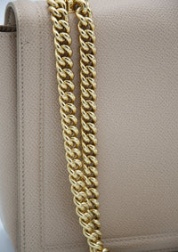 Sac Salvatore Ferragamo Ginny en Cuir Grainé Beige