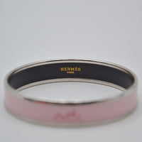 Bracelet Hermès émail rose motif calèche