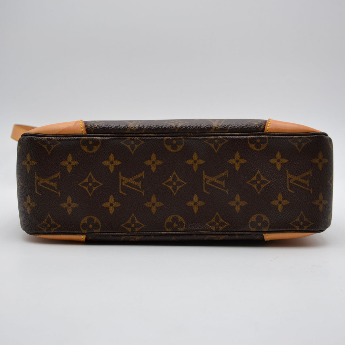 Louis Vuitton Boulogne 30 Monogramme