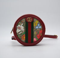 Mini sac à dos Gucci GG Supreme floral Bloom rouge