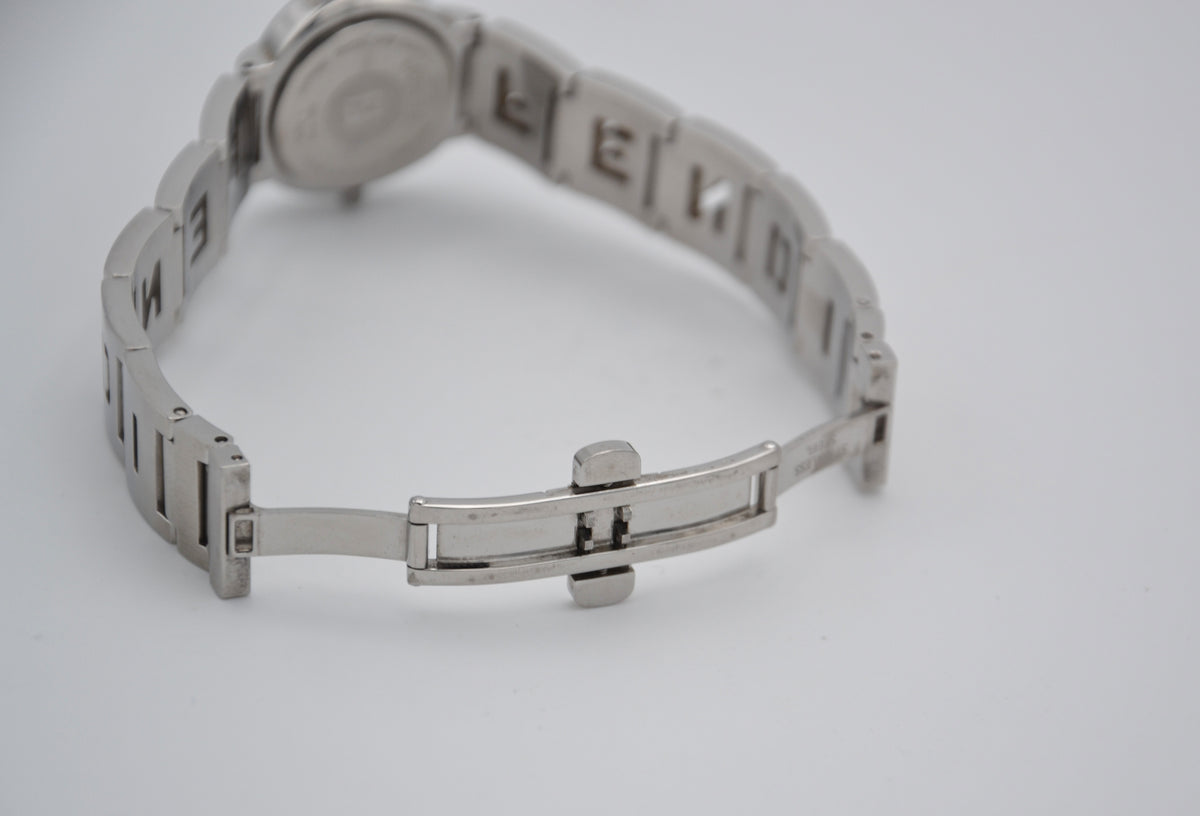 Montre Fendi femme modèle 3050L