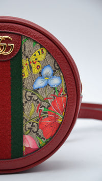 Mini sac à dos Gucci GG Supreme floral Bloom rouge