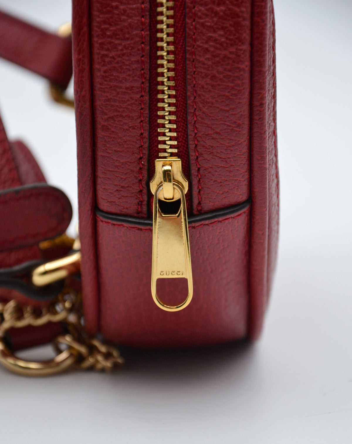 Mini sac à dos Gucci GG Supreme floral Bloom rouge