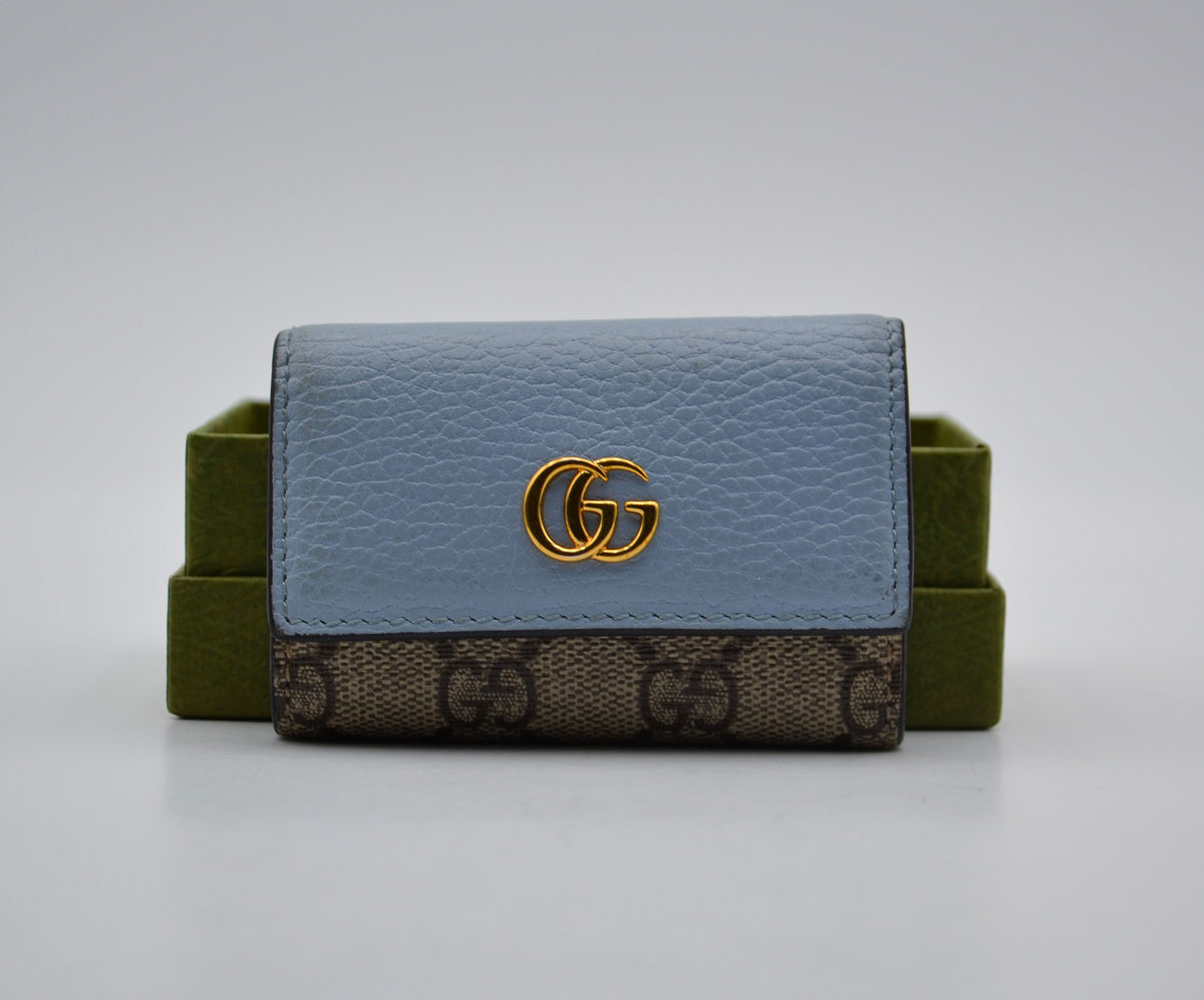Porte-clés GG Marmont cuir bleu pastel