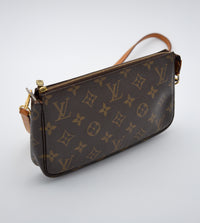 Pochette Louis Vuitton Monogram