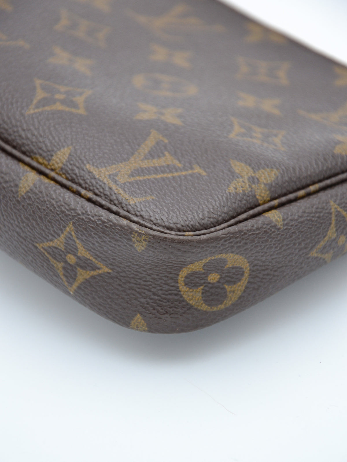 Pochette Louis Vuitton Monogram