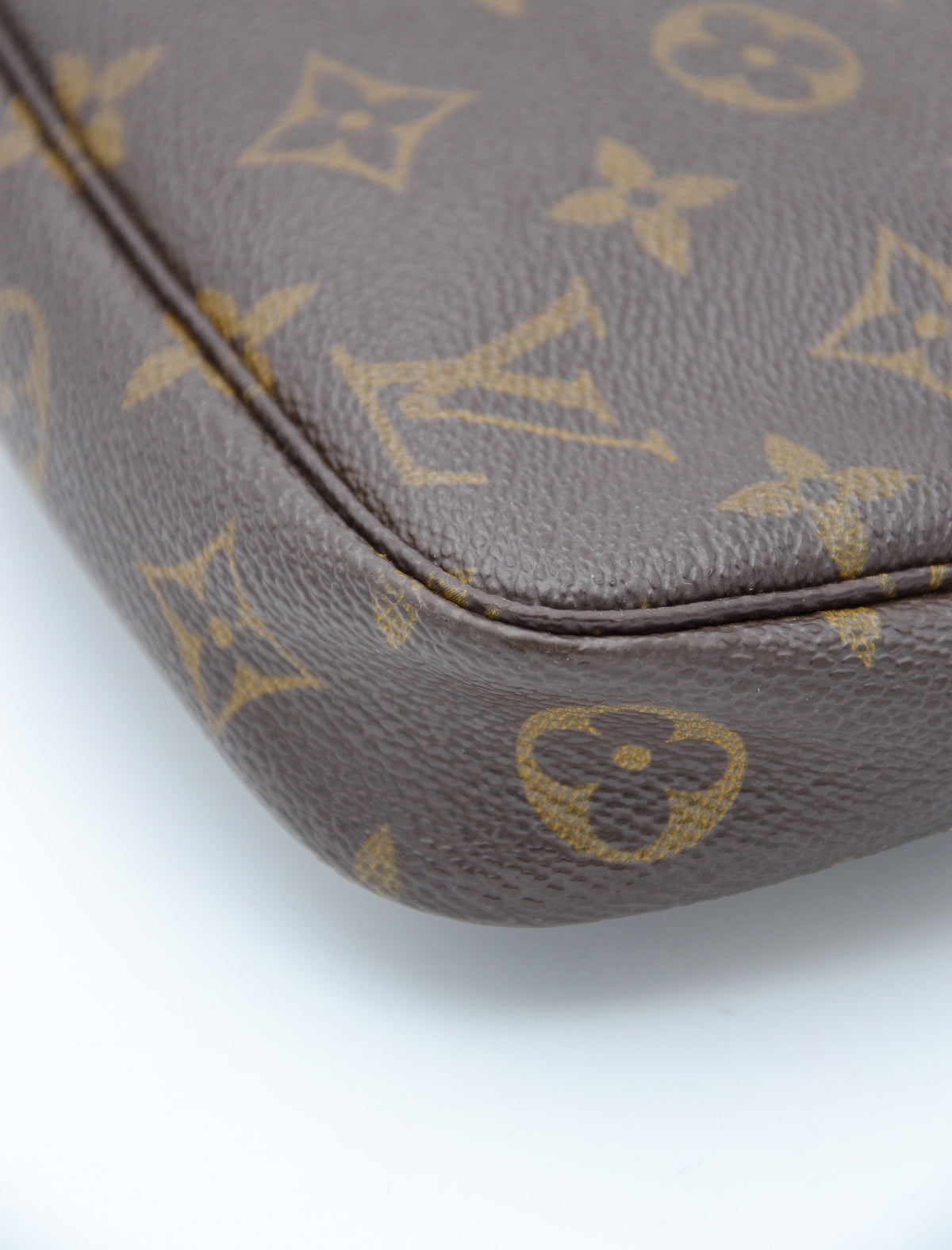 Pochette Louis Vuitton Monogram