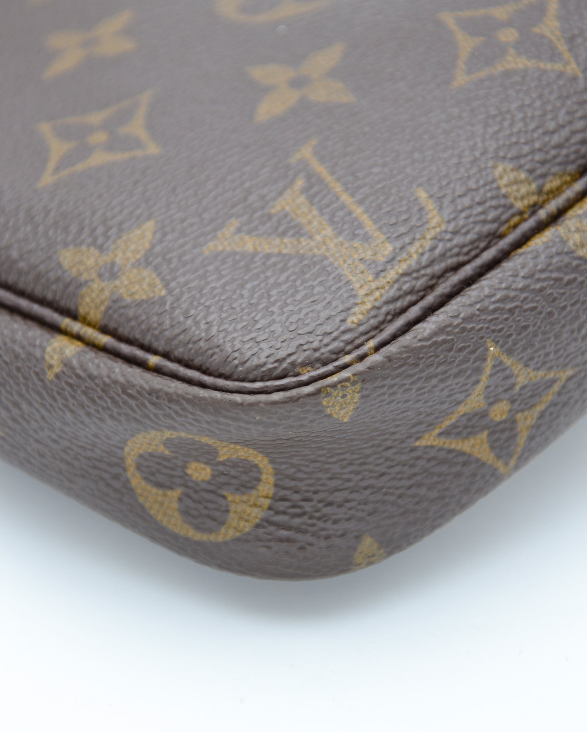 Pochette Louis Vuitton Monogram
