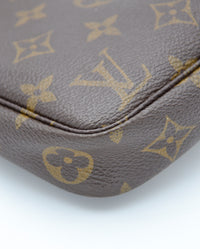 Pochette Louis Vuitton Monogram