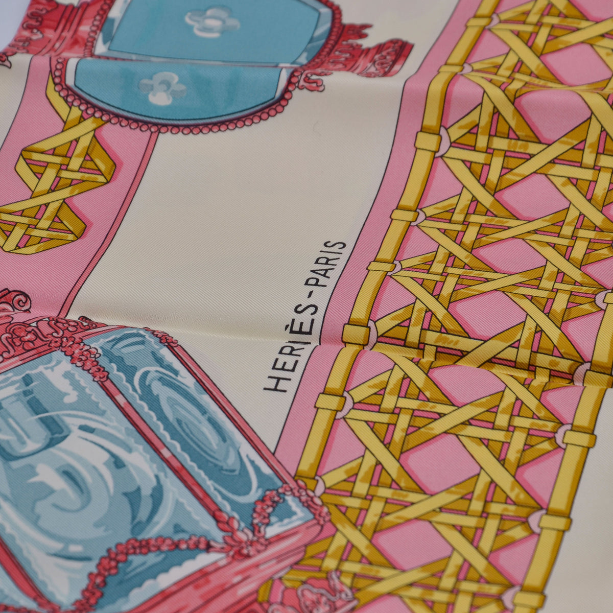 Hermès Carré 90 « Feux de Route »