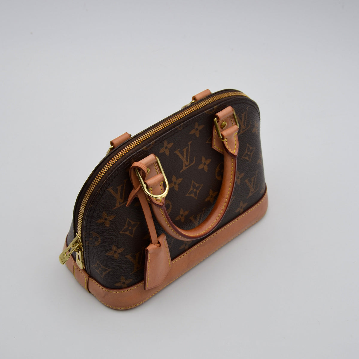 Louis Vuitton Alma BB Monogramme