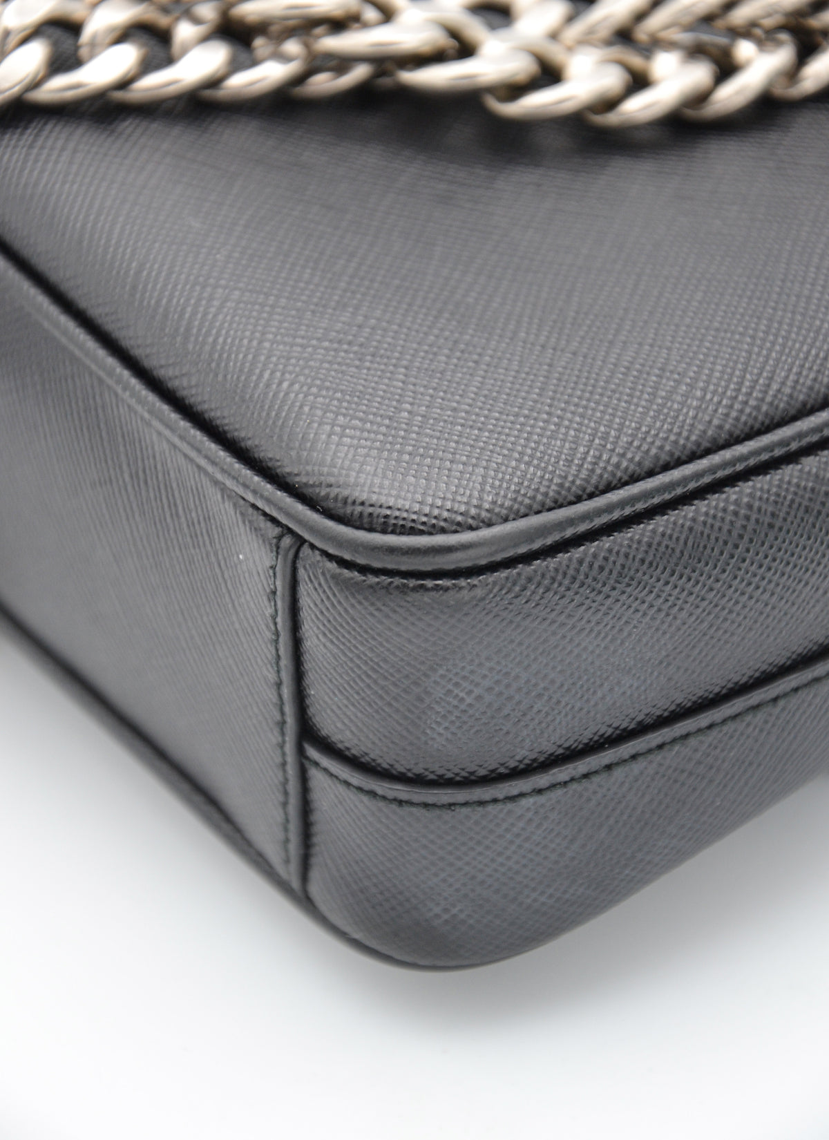 Sac Prada en cuir Saffiano noir