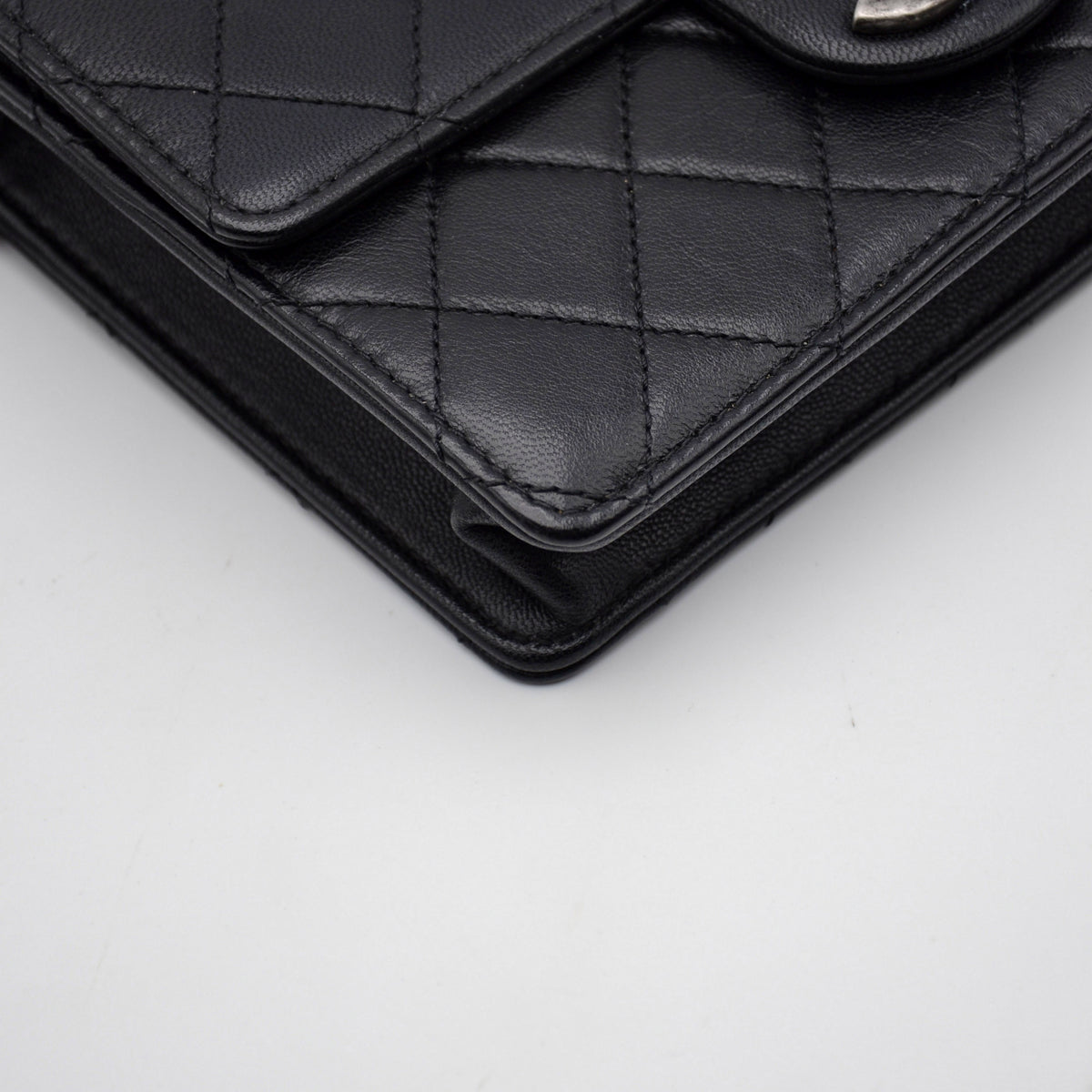 Chanel My Precious Pearls Mini Flap Noir