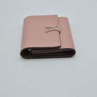 Portefeuille Louis Vuitton Capucines Compact Trifold