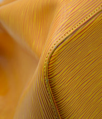 Louis Vuitton Noé PM Cuir Épi Jaune
