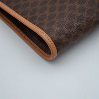 Céline Pochette Macadam