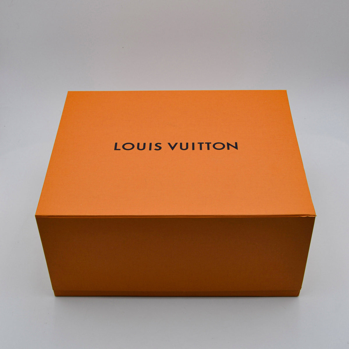 Louis Vuitton Muria Mahina Cuir Perforé Galet