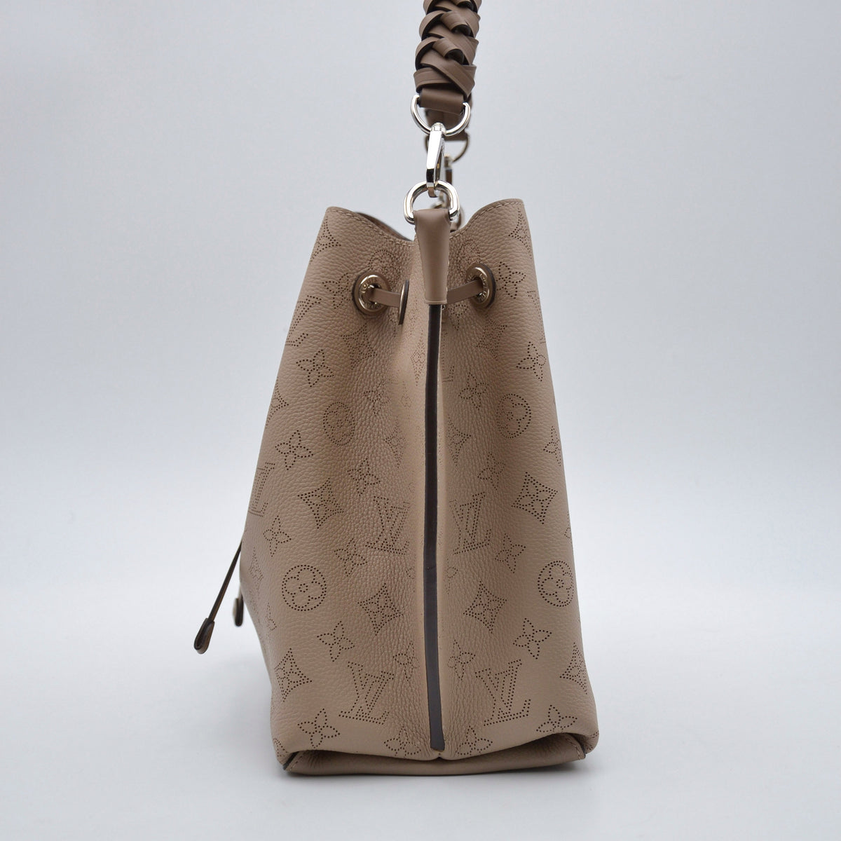 Louis Vuitton Muria Mahina Cuir Perforé Galet