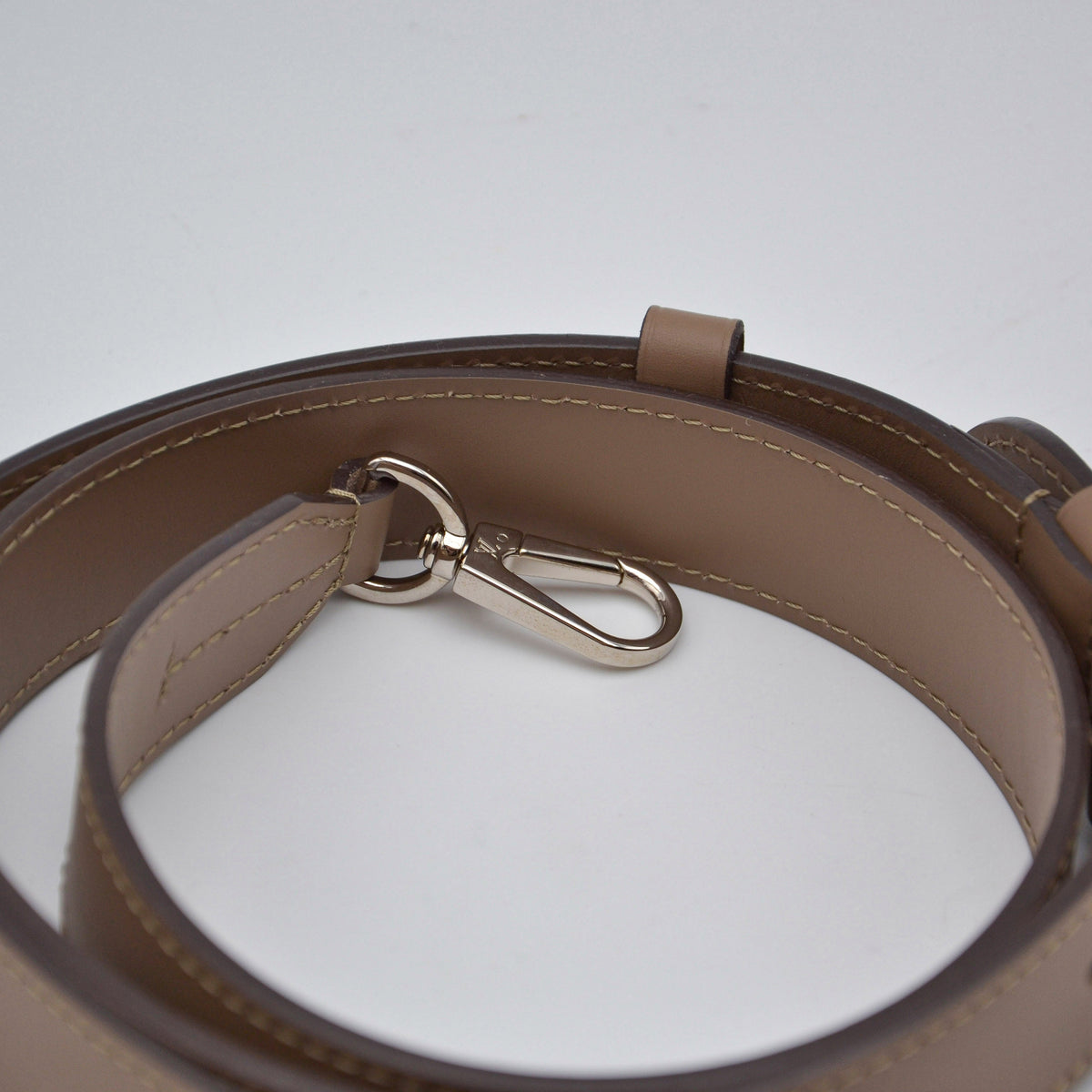 Louis Vuitton Muria Mahina Cuir Perforé Galet