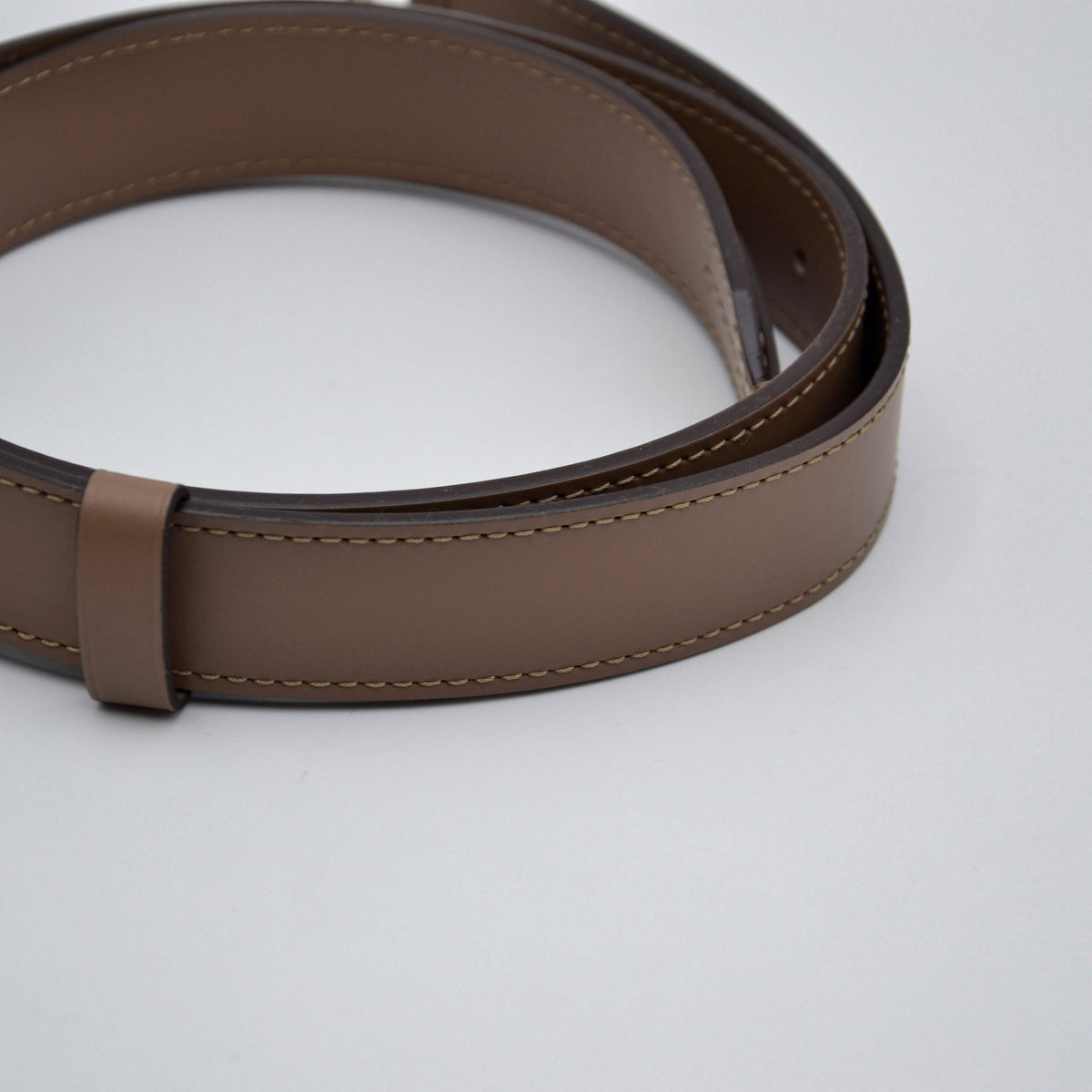 Louis Vuitton Muria Mahina Cuir Perforé Galet