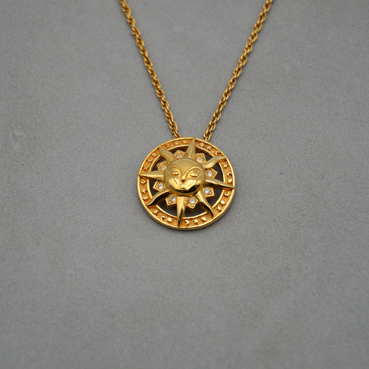 Christian Dior Collier Pendentif Soleil Félin Vintage