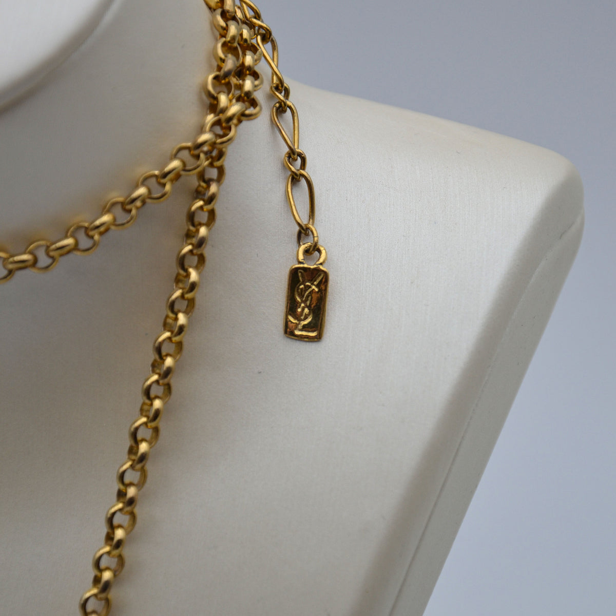 Yves Saint Laurent Collier Cœur Vintage