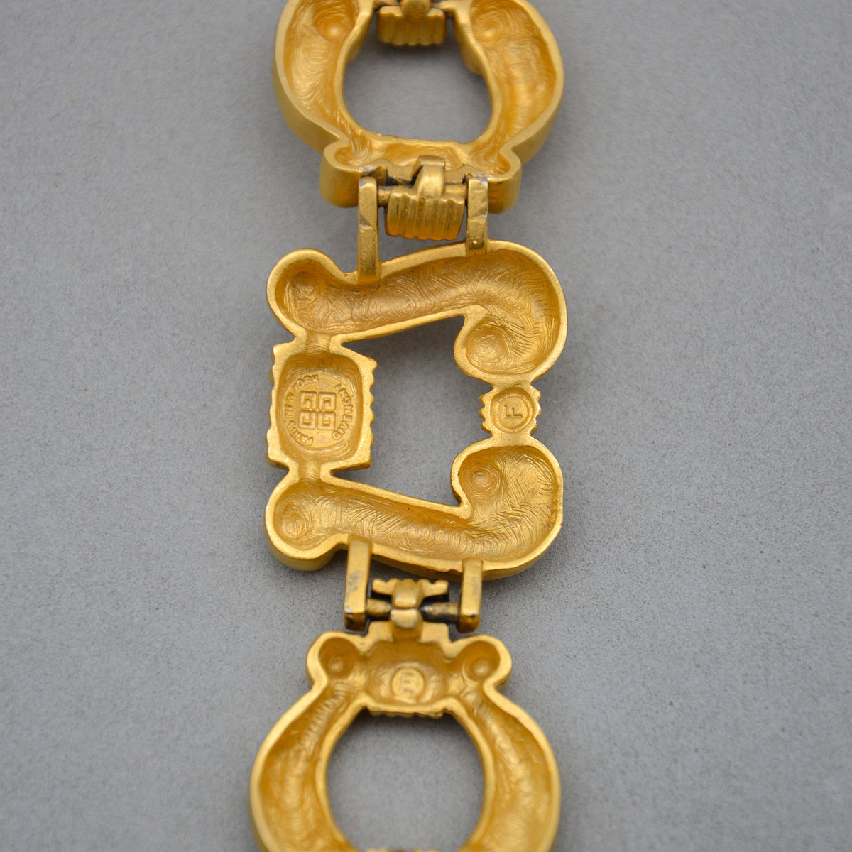 Givenchy Bracelet Vintage Maillons Sculptés Or Mat
