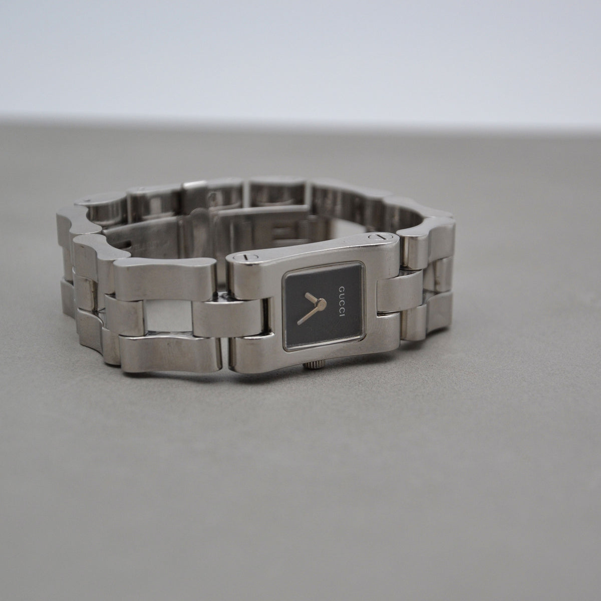 Gucci 2305L Montre Vintage Acier Inoxydable
