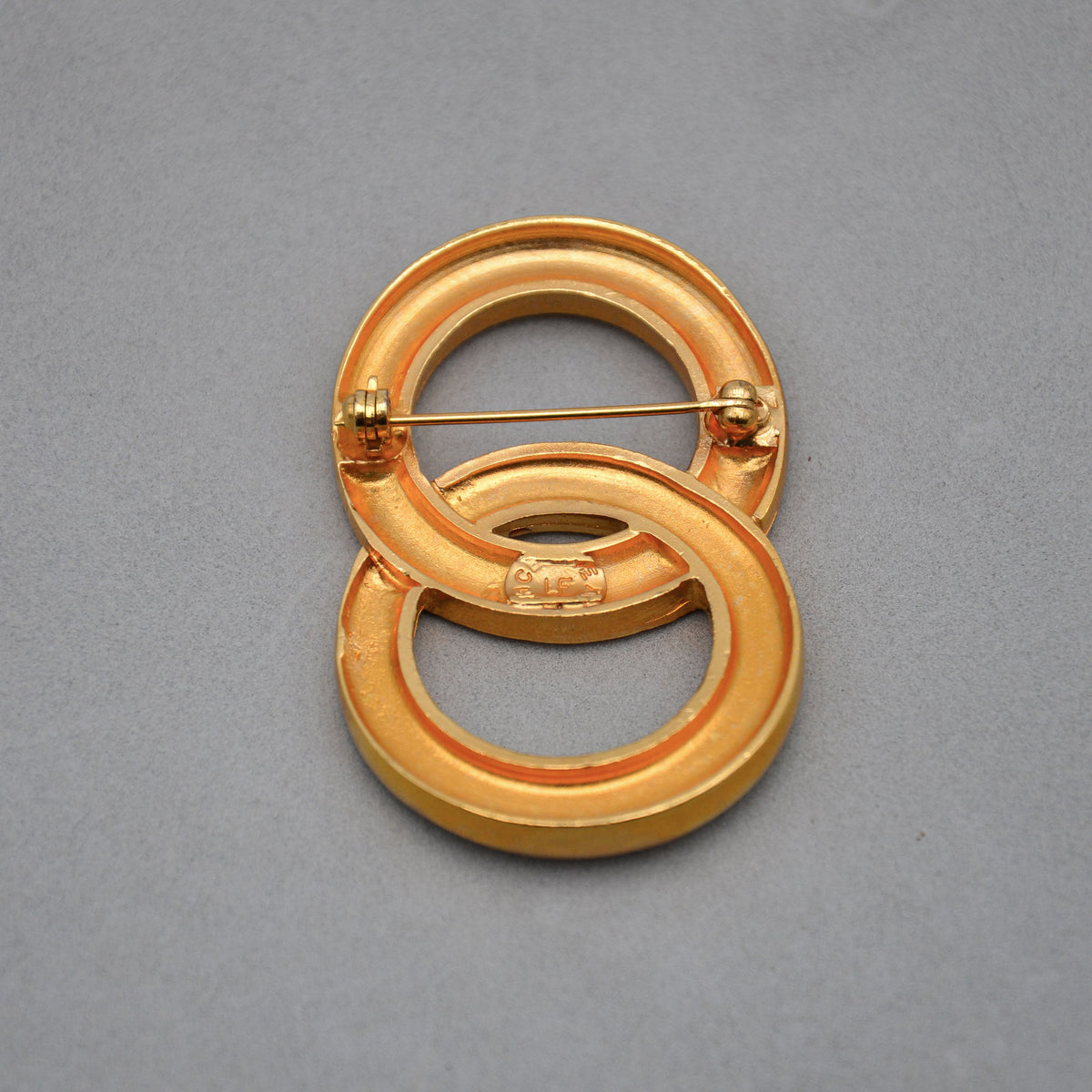 Céline  Broche Anneaux Entrelacés Vintage