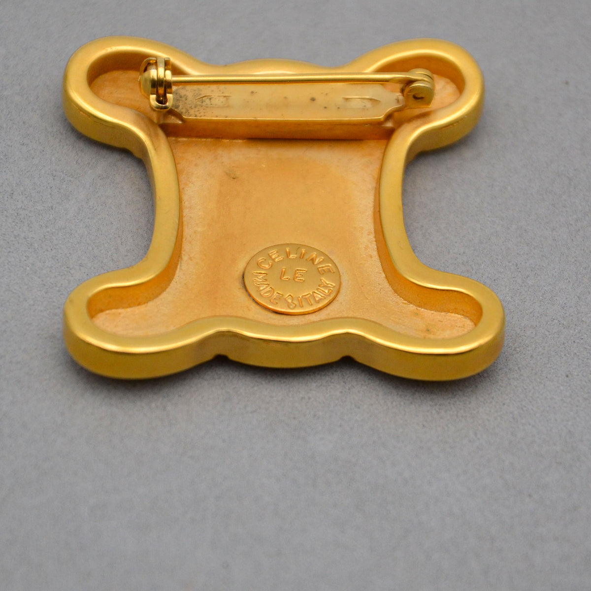 Céline Broche Triomphe