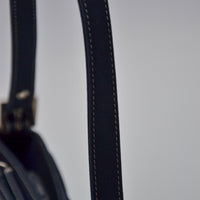 Sac Fendi Baguette Toile Bleu Marine Fermoir FF Émail Vintage