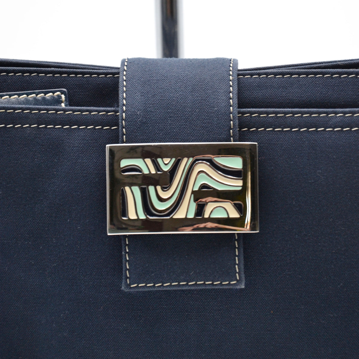 Sac Fendi Baguette Toile Bleu Marine Fermoir FF Émail Vintage