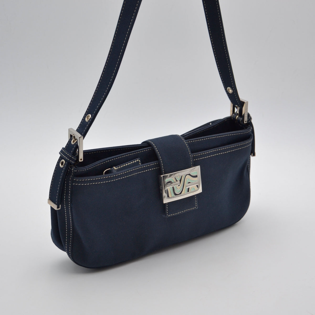Sac Fendi Baguette Toile Bleu Marine Fermoir FF Émail Vintage