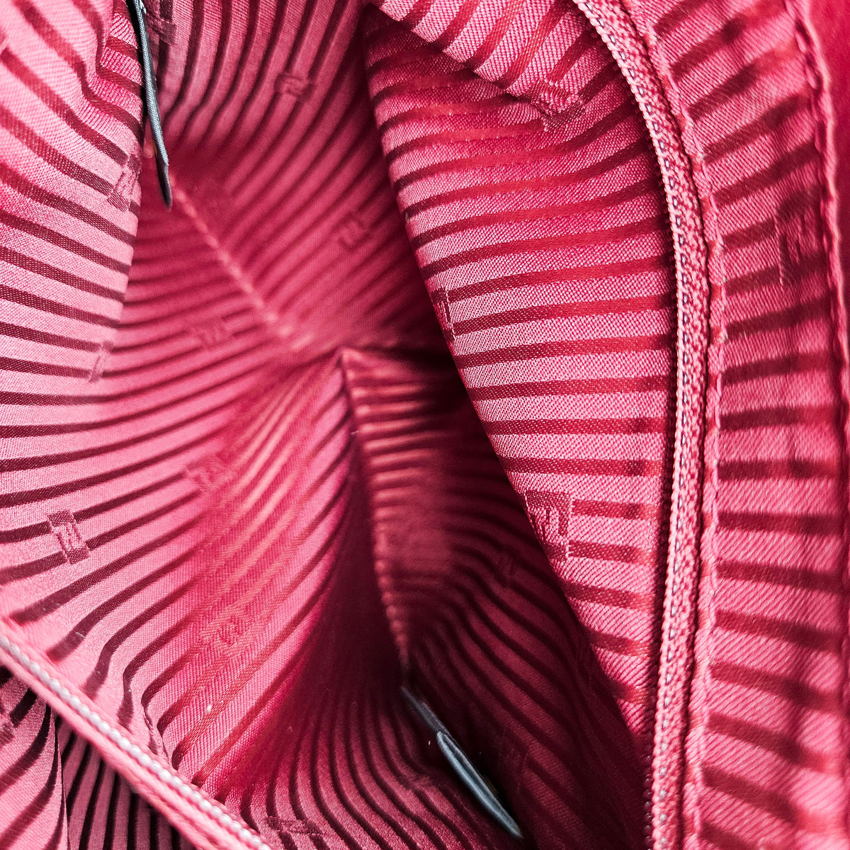 Fendi Mama Baguette Cuir Rouge
