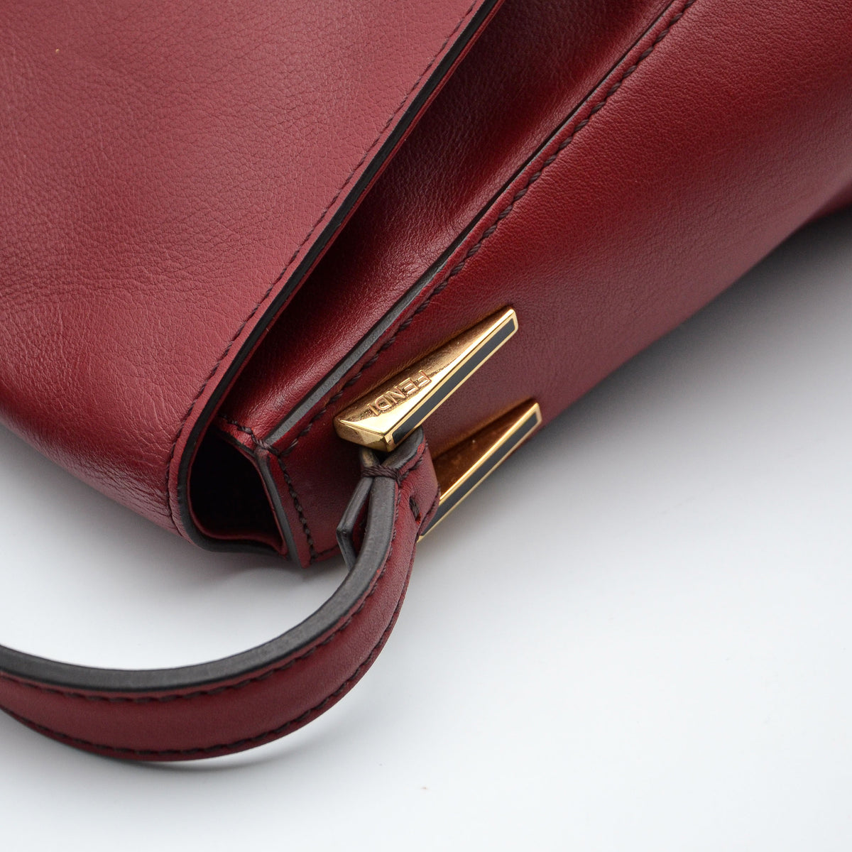 Fendi Mama Baguette Cuir Rouge