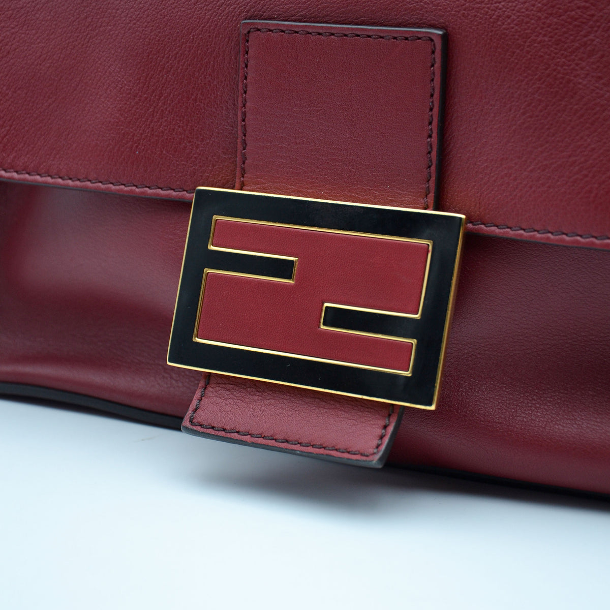 Fendi Mama Baguette Cuir Rouge
