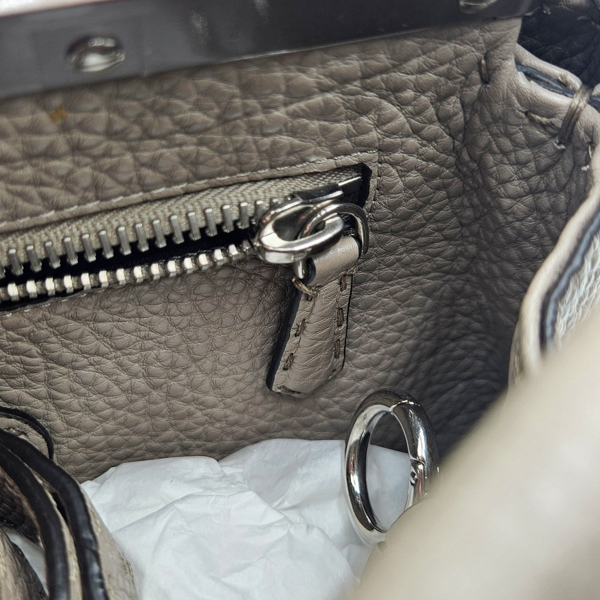 Sac Fendi Peekaboo Selleria cuir taupe